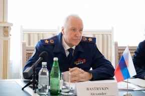 Живут в стеснённых обстоятельствах и опасаются насилия: председатель СК РФ ждёт доклад о нарушении прав работников на частных фермах региона