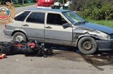 В райцентре подросток на ВАЗ столкнулся с несовершеннолетней мотоциклисткой: девушка в больнице
