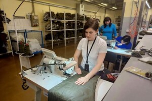 Названы четыре отрасли в регионе со средней зарплатой выше 100 тысяч рублей