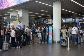В Саратове третью ночь подряд закрывали аэропорт из-за опасности атаки БПЛА