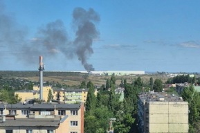 Большой пожар замечен возле складов около нового Елшанского кладбища