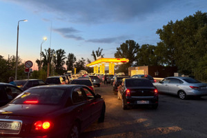Дефицит бензина в регионе. Горожане сообщают об очередях на заправках и предлагают вводить удалёнку