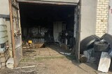 Ремонт машины в гараже обернулся для саратовца загоревшейся одеждой и госпитализацией