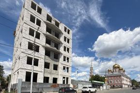 «Позорная» стройка у Покровского храма получила шанс быть остановленной (пусть и сомнительный): иск комитета культурного наследия всё же приняли к производству, но есть нюанс