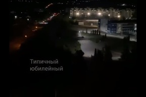 «Небезопасно и страшно»: темнота не даёт жителям микрорайона Юбилейный спокойно гулять в парке