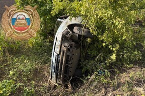 «Десятка» съехала в кювет: водитель попал в больницу