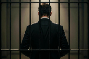 В Энгельсе под суд пойдет псевдобизнесмен, выпустивший в оборот 180 миллионов рублей