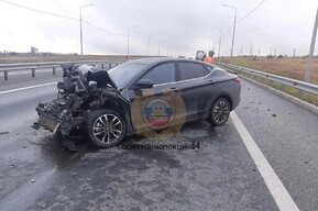 Женщина-водитель пострадала в утреннем ДТП с фурой на трассе в Саратове