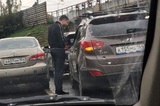 Из-за аварии сильно затруднен проезд под «мостом глупости» на Рабочей