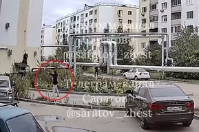 «Чё ты сказал?»: полицейские ищут мужчину, устроившего стрельбу в саратовском дворе