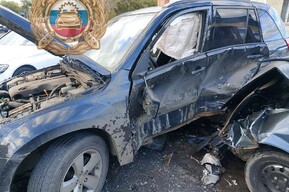 В Энгельсе двое молодых людей попали в больницу после столкновения с Suzuki