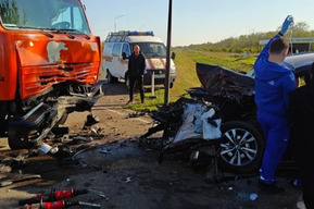 Два человека пострадали в столкновении с КамАЗом в Энгельсском районе