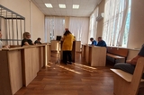 «Можно мне выйти, я вызову „скорую“?»: у свидетеля в суде по делу экс-замдиректора скандально известного психоневрологического интерната внезапно ухудшилось самочувствие именно во время допроса от прокурора
