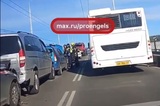На мосту Саратов-Энгельс произошло массовое ДТП (видео)