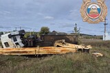 В Елшанке опрокинулся грузовик