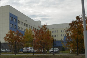 Уже третье саратовское медучреждение делает окна бронированными