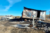 В Гагаринском районе у пруда загорелись машина и два вагончика, погиб мужчина