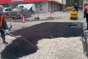 «Прошу привлечь просиживающего штаны главу района к ответственности»: горожанка засняла странную укладку асфальта в Заводском районе