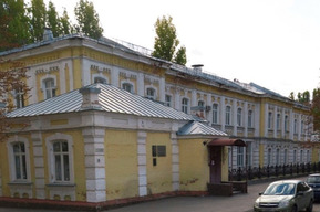 Саратовская больница скорой помощи покупает театральные кресла за 1,5 миллиона рублей