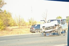 «Две машины в кювете»: саратовчанка рассказала о массовом ДТП на Усть-Курдюмской