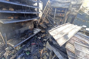 В Энгельсском районе случился пожар в столовой, в Ровенском — в продуктовом магазине