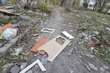 Из-за соседства со старым общежитием, саратовцы вынуждены годами прозябать в «свинарнике» и прятать голову от мародёров