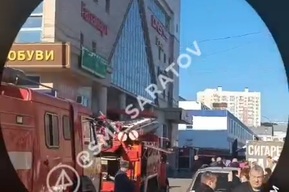 Пожар в торговом центре рядом с «ТАУ Галереей»: на место выехали несколько расчётов