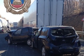 В Вольском районе случилось массовое ДТП с грузовиками